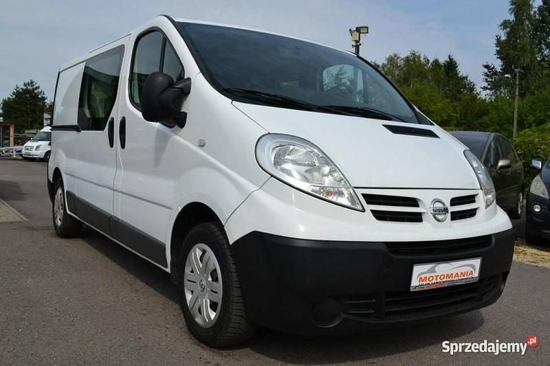Biały Używany 2011 Nissan Primastar Minivan | 26 900 zł - Obraz 1/4
