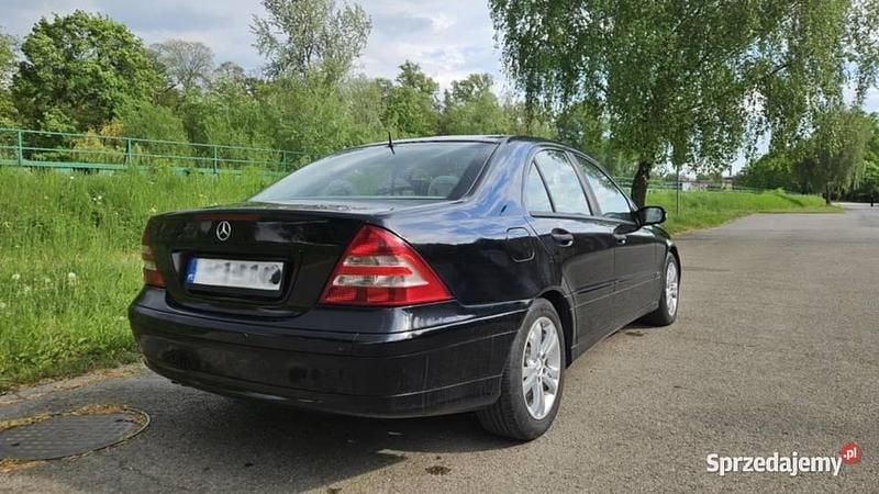 Używany Mercedes C200 2005 Czarny Sedan/Limuzyna