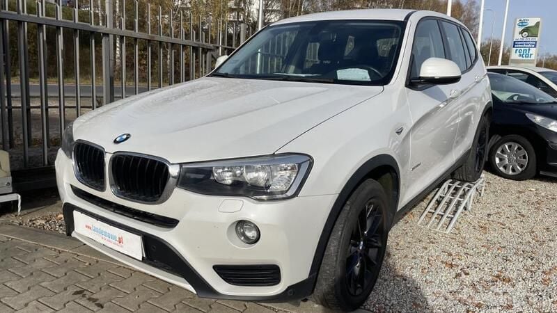 Biały Używany 2016 BMW X3 SUV | 59 900 zł - Obraz 1/4
