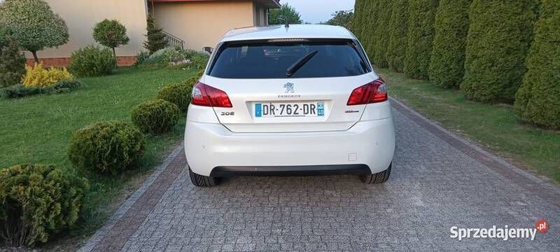 Używany Peugeot 308 GT-line 2015 Biały Sedan/Limuzyna