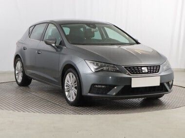 Szary Używany 2018 Seat Leon Hatchback | 54 999 zł (Uczciwa cena) - Obraz 1/4