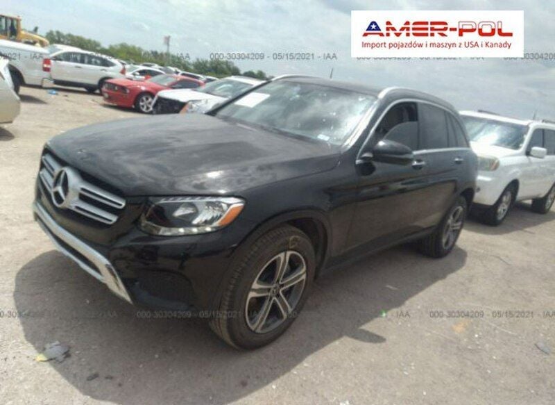Czarny Używany 2019 Mercedes GLC300 SUV | 106 000 zł - Obraz 1/4
