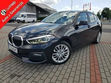 Czarny (metalik) Używany 2020 BMW 118 Hatchback | 63 900 zł (Uczciwa cena) - Obraz 1/4