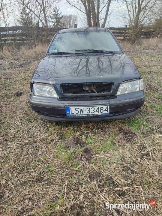 Używany 1998 Volvo V40 Kombi | 2500 zł - Obraz 1/4