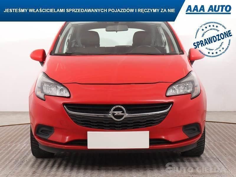 Używany Opel Corsa 2015 Czerwony Hatchback