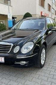 Używany Mercedes 280 190 KM (139 kW) 2009 Czarny Sedan/Limuzyna