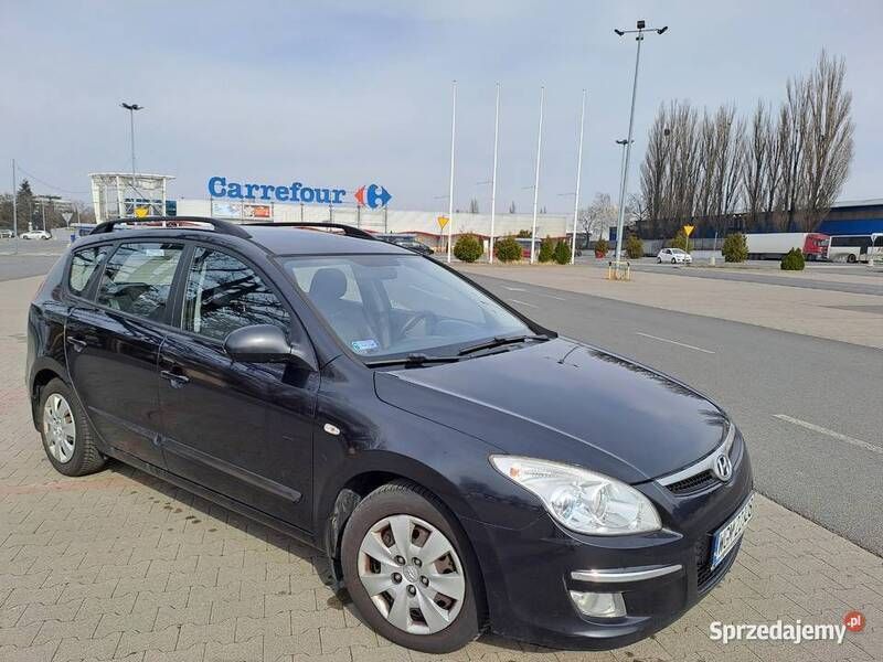 Używany Hyundai i30 116 KM (85 kW) 2008 Czarny Kombi