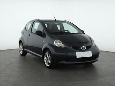 Szary Używany 2009 Toyota Aygo Hatchback | 9499 zł (Uczciwa cena) - Obraz 1/4