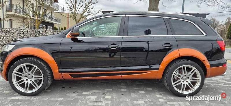 Czarny Używany 2007 Audi Q7 Sport SUV | 49 900 zł - Obraz 1/4