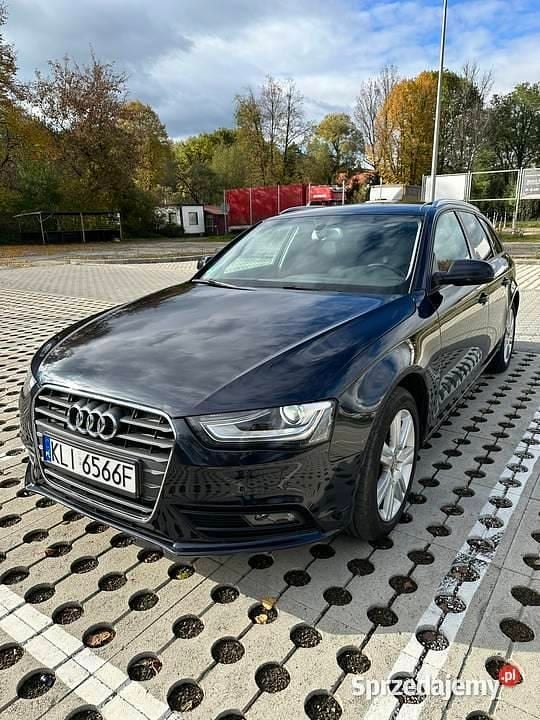 Granatowy Używany 2013 Audi A4 Kombi | 31 500 zł (Super Cena) - Obraz 1/4