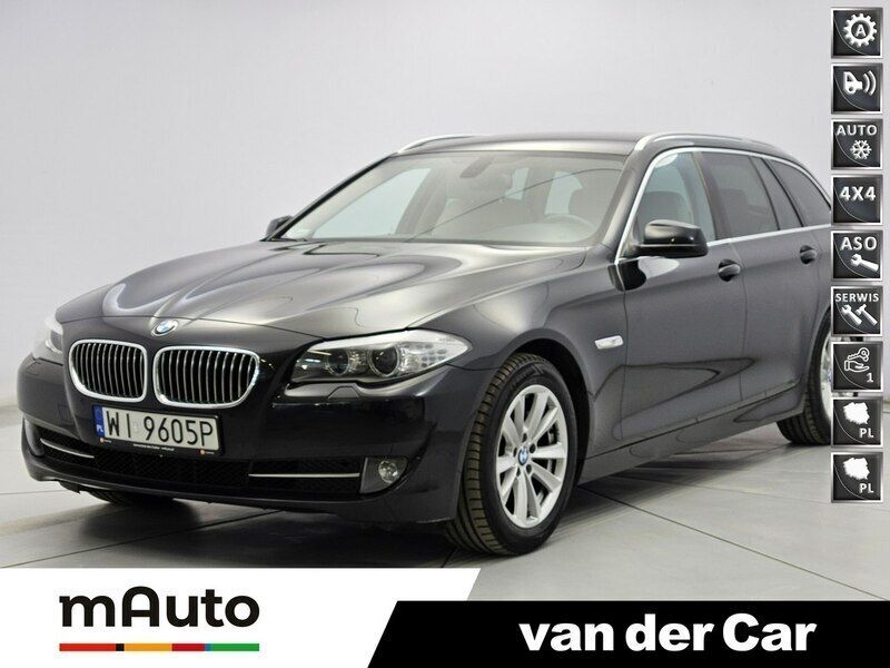 Czarny Używany 2011 BMW 135 Hatchback | 64 900 zł - Obraz 1/4