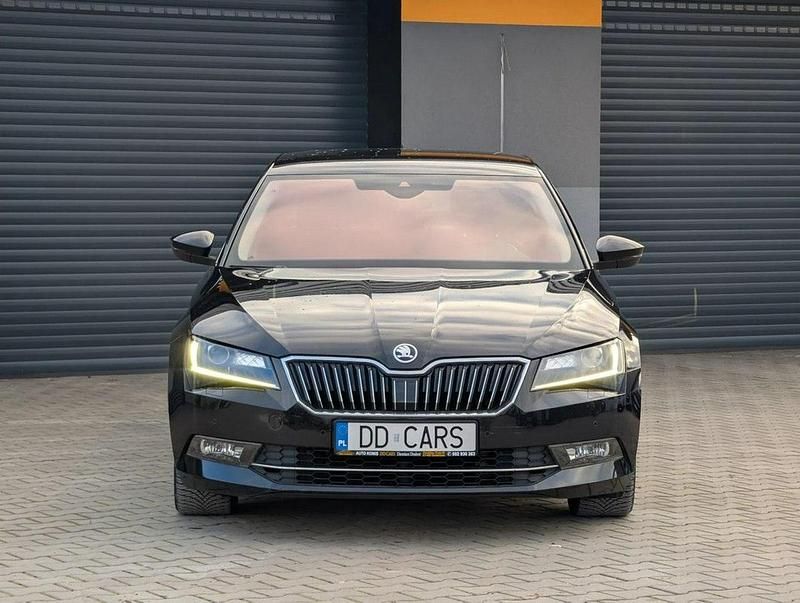 Używany Skoda Superb 150 KM (110 kW) 2016 Czarny (metalik) Sedan/Limuzyna