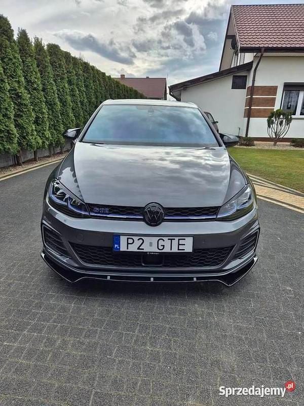 Szary Używany 2018 VW Golf VII GTE Hatchback | 75 000 zł - Obraz 1/4