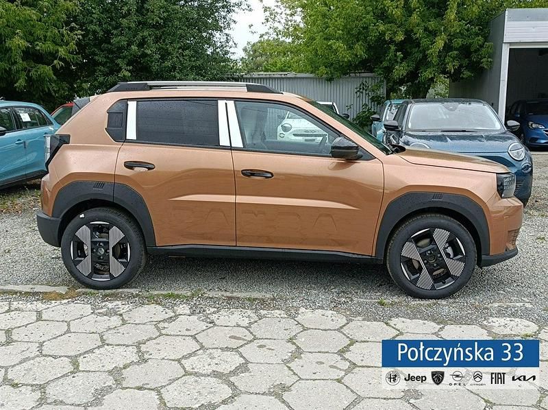 Nowe Fiat Grande Panda 100 KM (73 kW) 2025 Brązowy (metalik) Hatchback