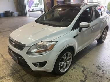 Biały Używany 2011 Ford Kuga Titanium SUV | 35 900 zł (Dość drogi) - Obraz 1/4