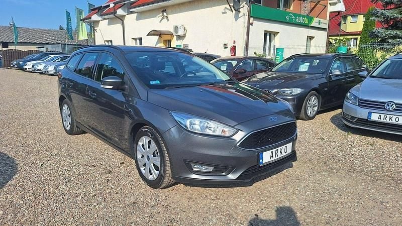 Grafitowy (metalik) Używany 2015 Ford Focus Kombi | 26 900 zł (Dobra cena) - Obraz 1/4