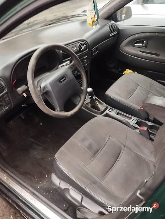 Używany Volvo V40 2000 Zielony Kombi