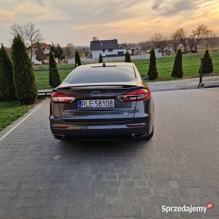 Używany 2018 Ford Fusion Titanium | 57 000 zł (Uczciwa cena) - Obraz 1/4