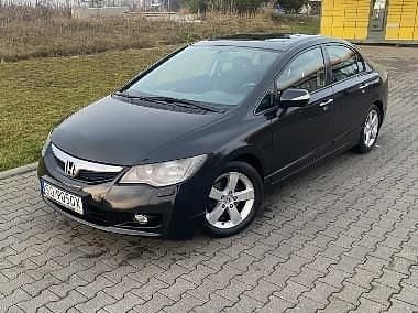 Czarny Używany 2010 Honda Civic Sedan/Limuzyna | 17 800 zł (Dobra cena) - Obraz 1/4