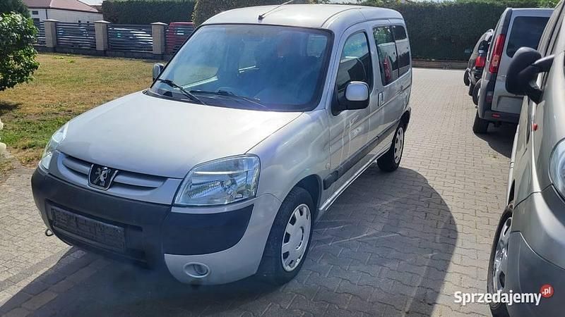 Używany 2006 Peugeot Partner Minivan | 9500 zł - Obraz 1/4