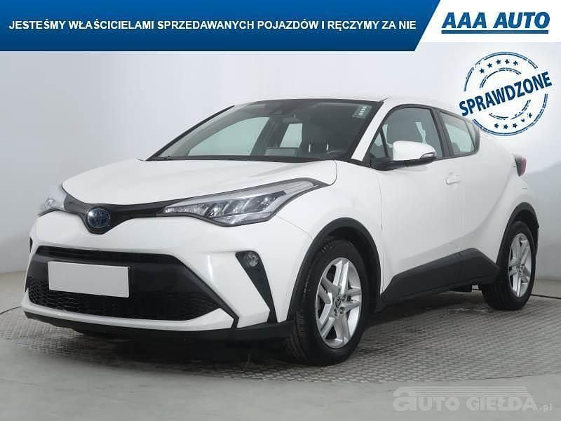 Używany Toyota C-HR 122 KM (89 kW) 2022 Biały SUV