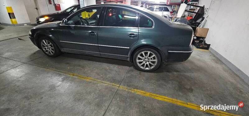 Używany VW Passat 2004 Zielony Sedan/Limuzyna