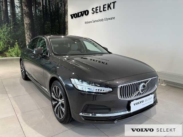 Używany Volvo S90 197 KM (144 kW) 2024 Szary Sedan/Limuzyna