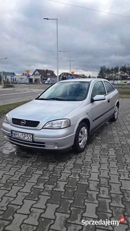 Używany Opel Astra 2001 Srebrny Hatchback