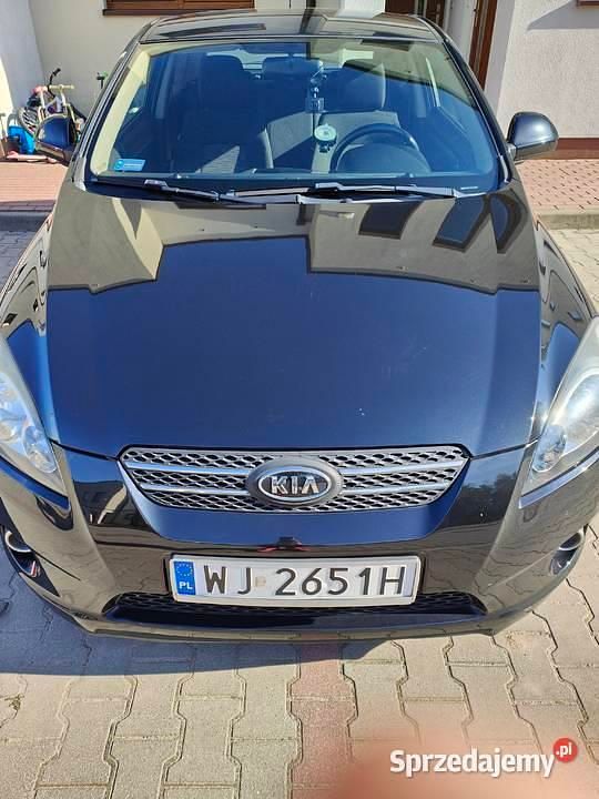 Czarny Używany 2009 Kia Ceed 2 Hatchback | 13 500 zł (Uczciwa cena) - Obraz 1/4