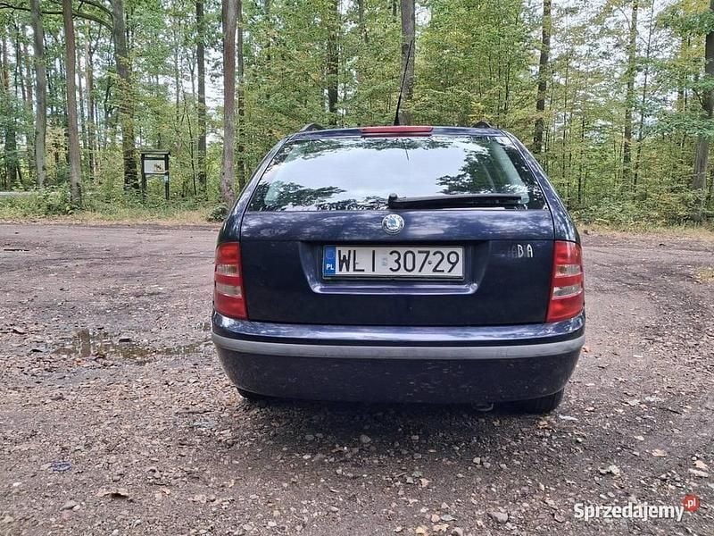 Niebieski Używany 2003 Skoda Fabia Sedan/Limuzyna | 4000 zł (Uczciwa cena) - Obraz 1/4