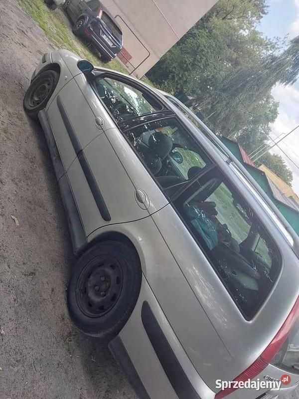 Srebrny Używany 2004 Citroën C5 Kombi | 2000 zł - Obraz 1/4