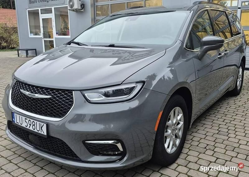 Szary Używany 2022 Chrysler Pacifica Minivan | 125 000 zł (Uczciwa cena) - Obraz 1/4