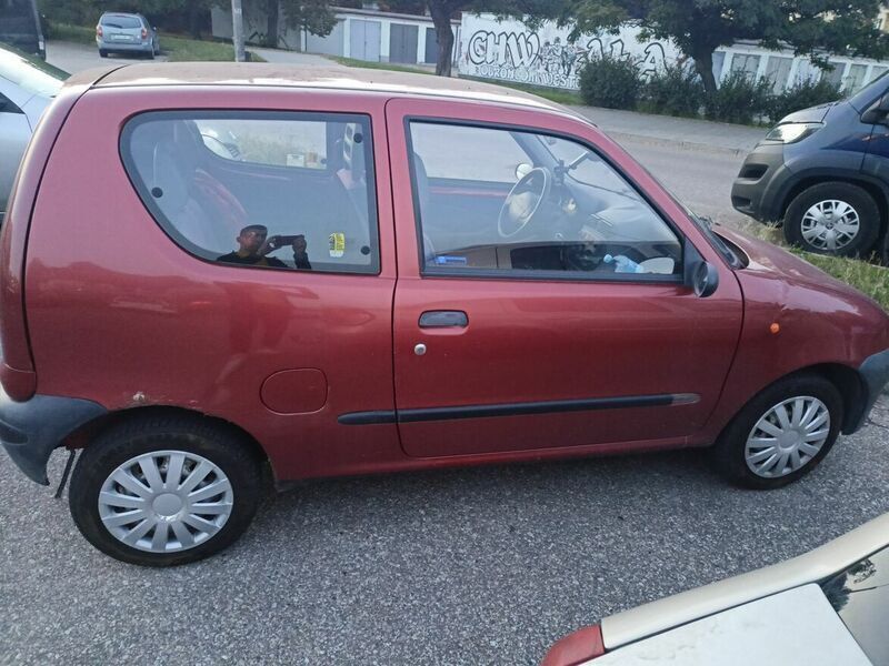 Używany Fiat Seicento 2000 Czerwony Hatchback