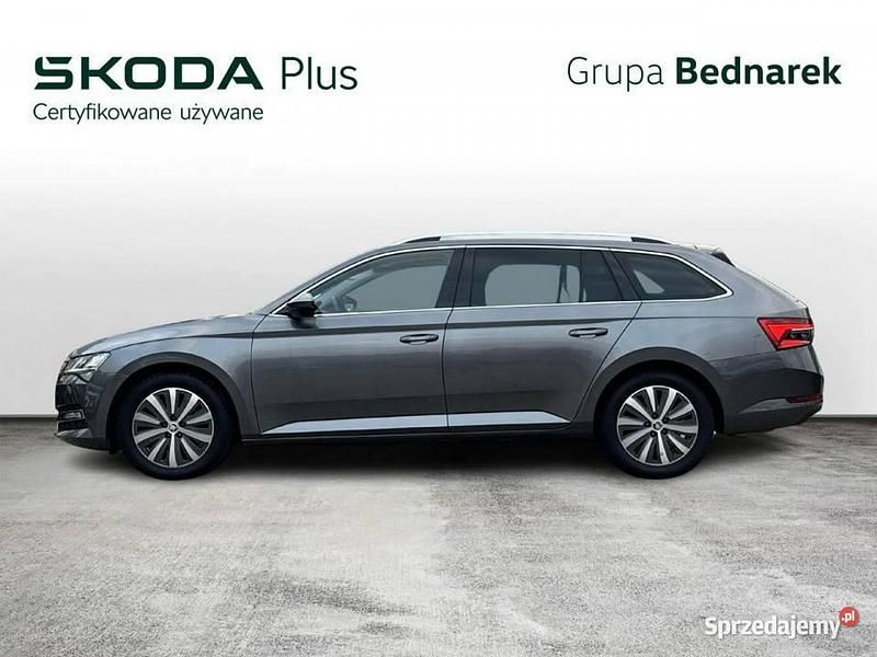 Szary Używany 2022 Skoda Superb Kombi | 129 900 zł (Drogi) - Obraz 1/4