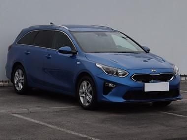 Używany Kia Ceed 159 KM (116 kW) 2021 Niebieski Hatchback