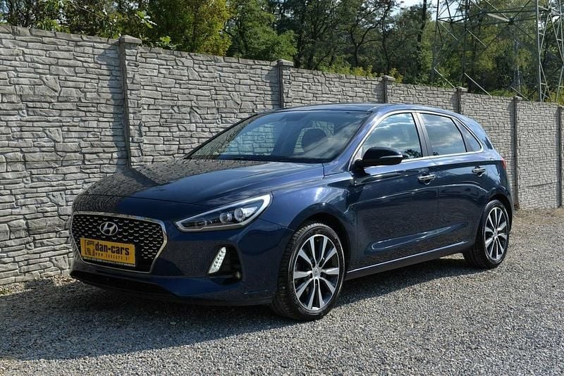 Granatowy Używany 2017 Hyundai i30 Hatchback | 47 800 zł (Uczciwa cena) - Obraz 1/4