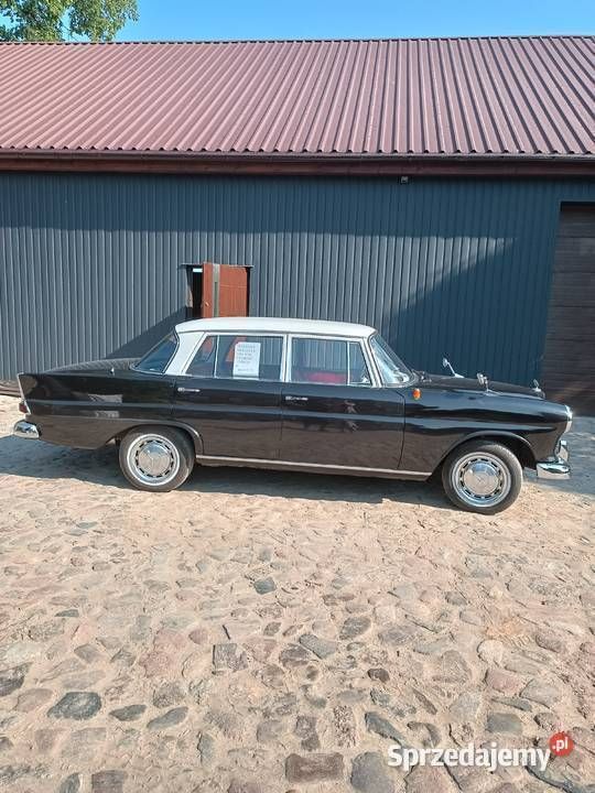 Używany Mercedes 190 1964 Sedan/Limuzyna