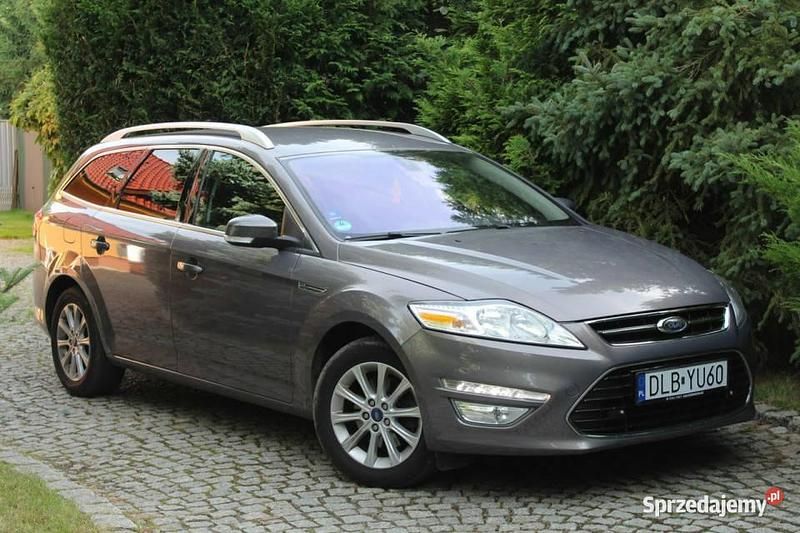 Szary (metalik) Używany 2011 Ford Mondeo Kombi | 25 700 zł (Uczciwa cena) - Obraz 1/4