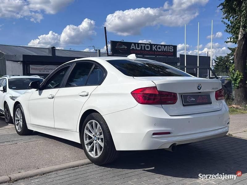 Używany 2017 BMW 320 | 67 900 zł (Dość drogi) - Obraz 1/4