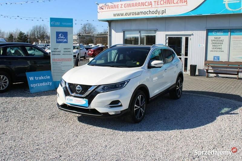 Biały Używany 2018 Nissan Qashqai N-Connecta SUV | 64 900 zł (Uczciwa cena) - Obraz 1/4