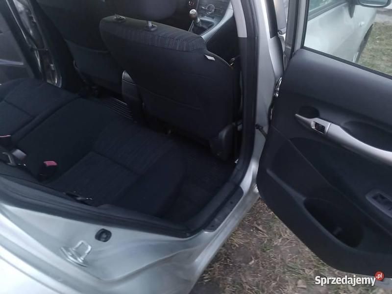 Używany 2007 Toyota Auris | 17 500 zł (Uczciwa cena) - Obraz 1/4