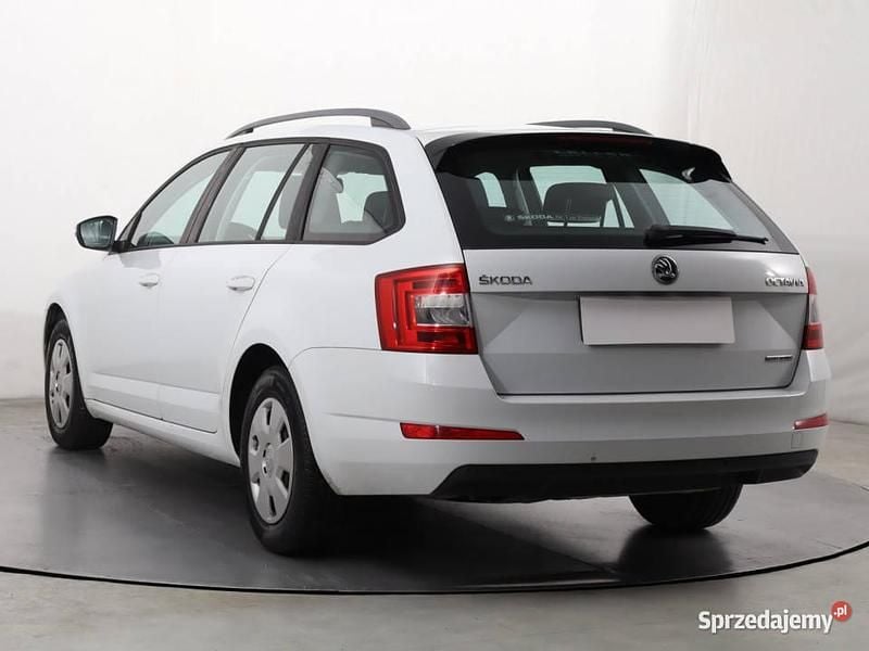 Używany Skoda Octavia 2014 Biały Kombi