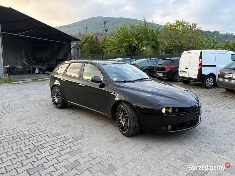 Czarny Używany 2006 Alfa Romeo 159 Kombi | 8000 zł (Uczciwa cena) - Obraz 1/4