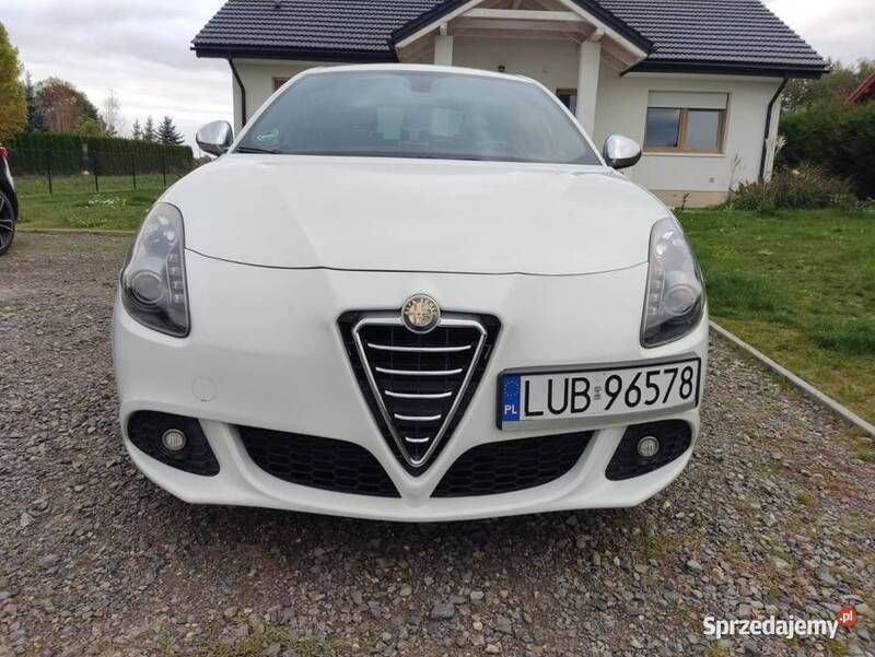 Biały Używany 2013 Alfa Romeo Giulietta Hatchback | 38 533 zł (Uczciwa cena) - Obraz 1/4