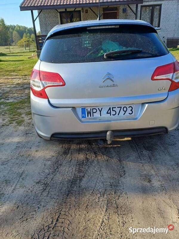 Srebrny Używany 2011 Citroën C4 Hatchback | 10 000 zł (Uczciwa cena) - Obraz 1/4