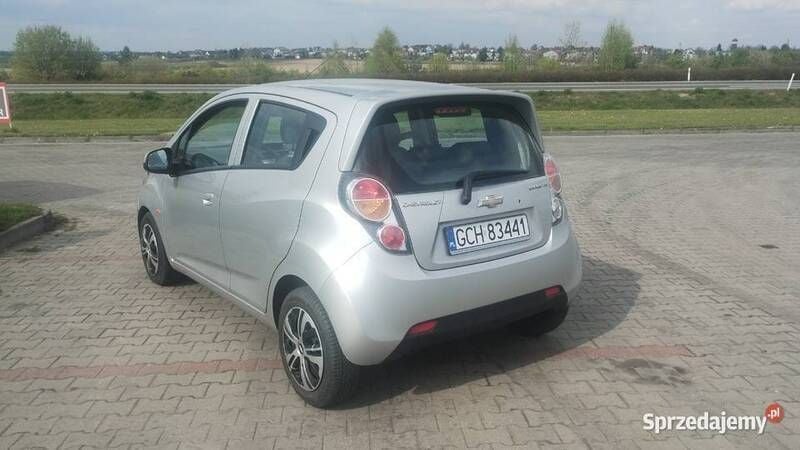 Używany Chevrolet Spark LS 68 KM (50 kW) 2011 Srebrny Hatchback