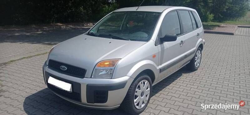 Srebrny Używany 2008 Ford Fusion Hatchback | 8500 zł (Uczciwa cena) - Obraz 1/4
