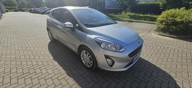 Używany Ford Fiesta 84 KM (61 kW) 2018 Srebrny (metalik) Hatchback