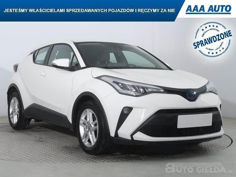 Używany Toyota C-HR 122 KM (89 kW) 2022 Biały SUV