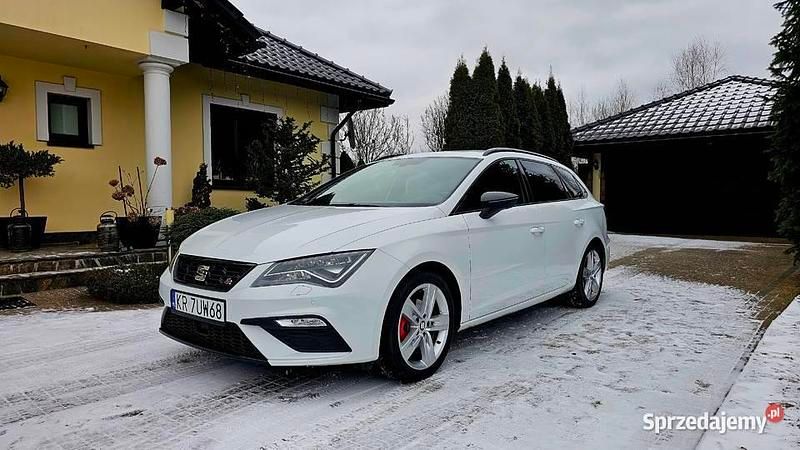 Biały Używany 2017 Seat Leon ST FR Kombi | 55 000 zł - Obraz 1/4